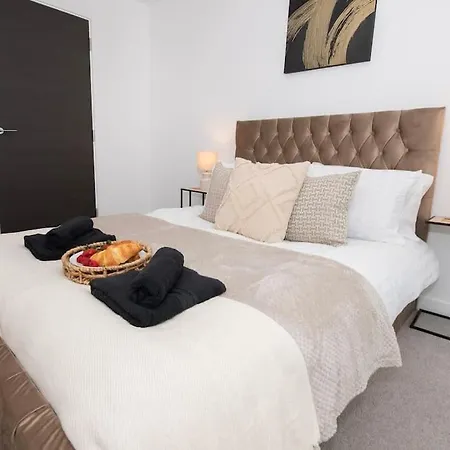Deluxe 2 Bed Flat With Gym Sleeps 6 公寓 *