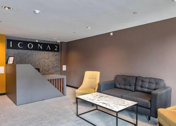 Deluxe 2 Bed Flat With Gym Sleeps 6